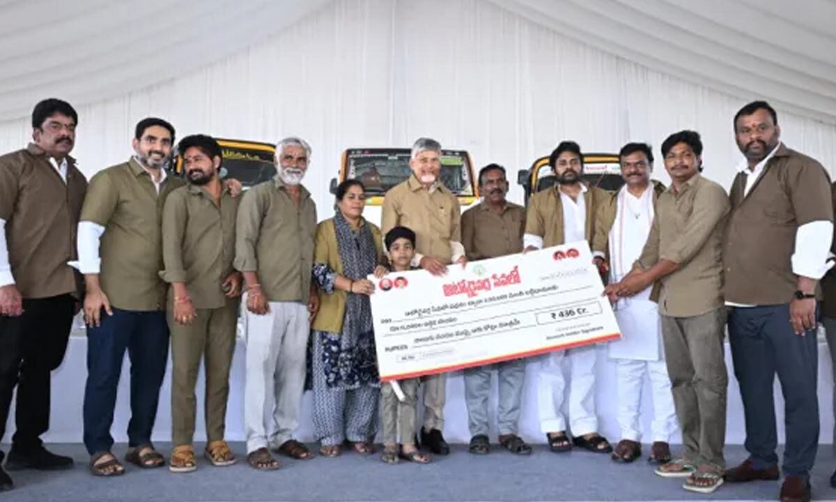 AP govt. Launches 'Auto Drivers Sevalo' scheme