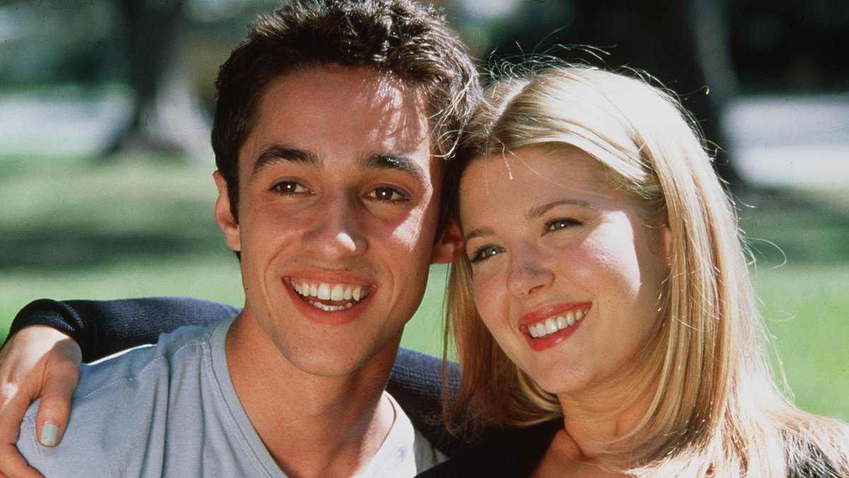 Thomas Ian Nicholas doesn't look like this anymore! American Pie star looks unrecognisable 26 years on
