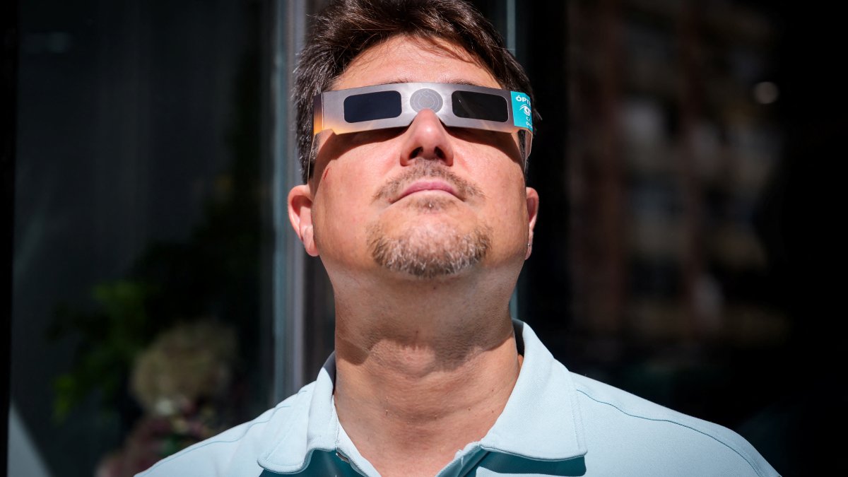 Will this week's total solar eclipse be visible from the Chicago area?