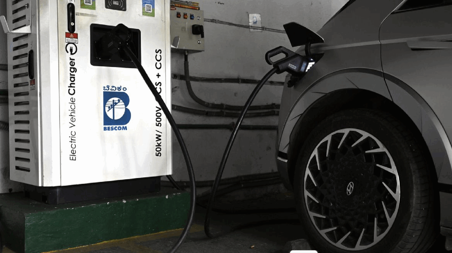 Government to Provide 100% Subsidy for Electric Vehicle Charging Stations Across India