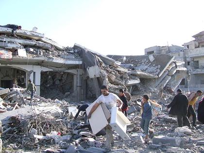 Israeli Troops Press Forward Into Gaza City as Palestinians Flee Devastated Enclave