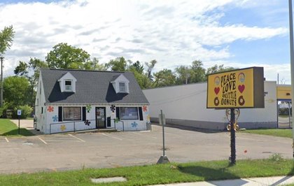 Portage Says Farewell to Peace, Love And Little Donuts
