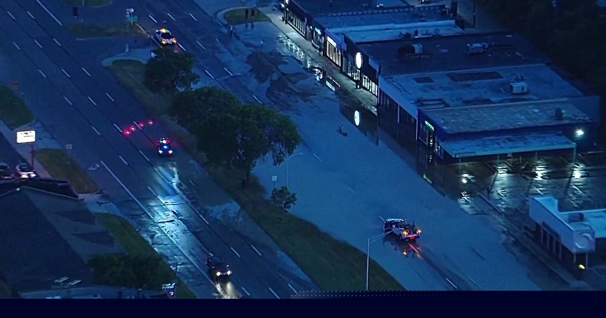 Water main break closes section of Woodward in Berkley
