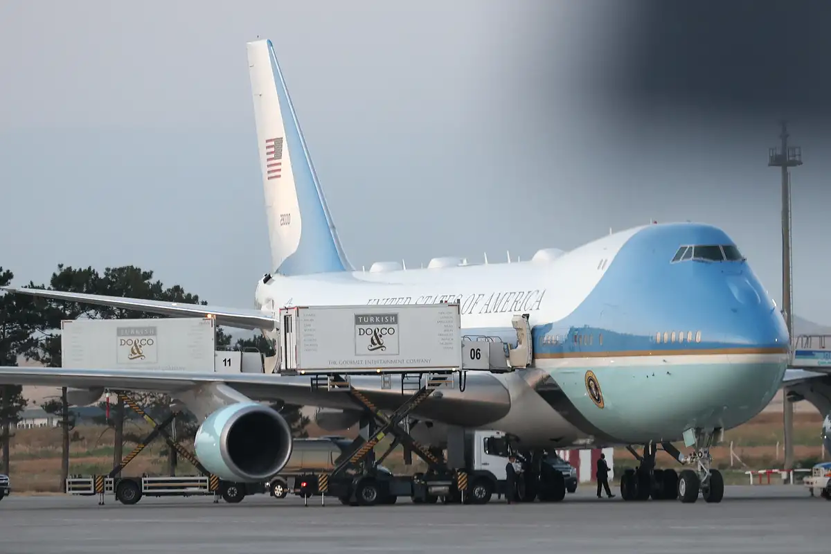 Trump smuggled off Air Force One in catering truck after Israeli tip-off of Iran threat to blow jet up – report