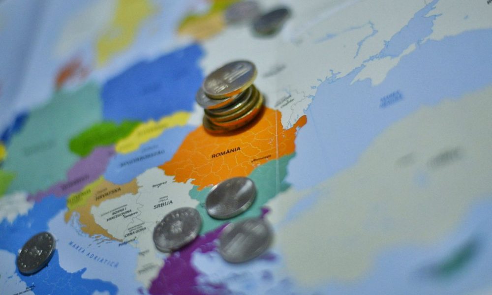BNR: Investițiile străine directe în România au scăzut cu peste 1 miliard de euro în 2024. 88,7% provin din țările OCDE. Olanda, Germania și Austria, principalii investitori. Franța, devansată de Cipru