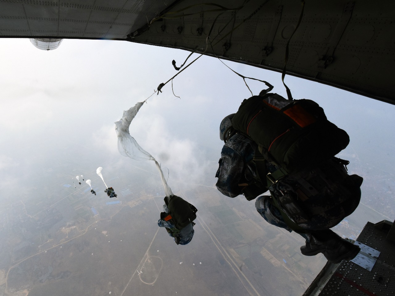 Comment on Russia quietly arming China’s paratroopers for Taiwan fight by austinenonxo