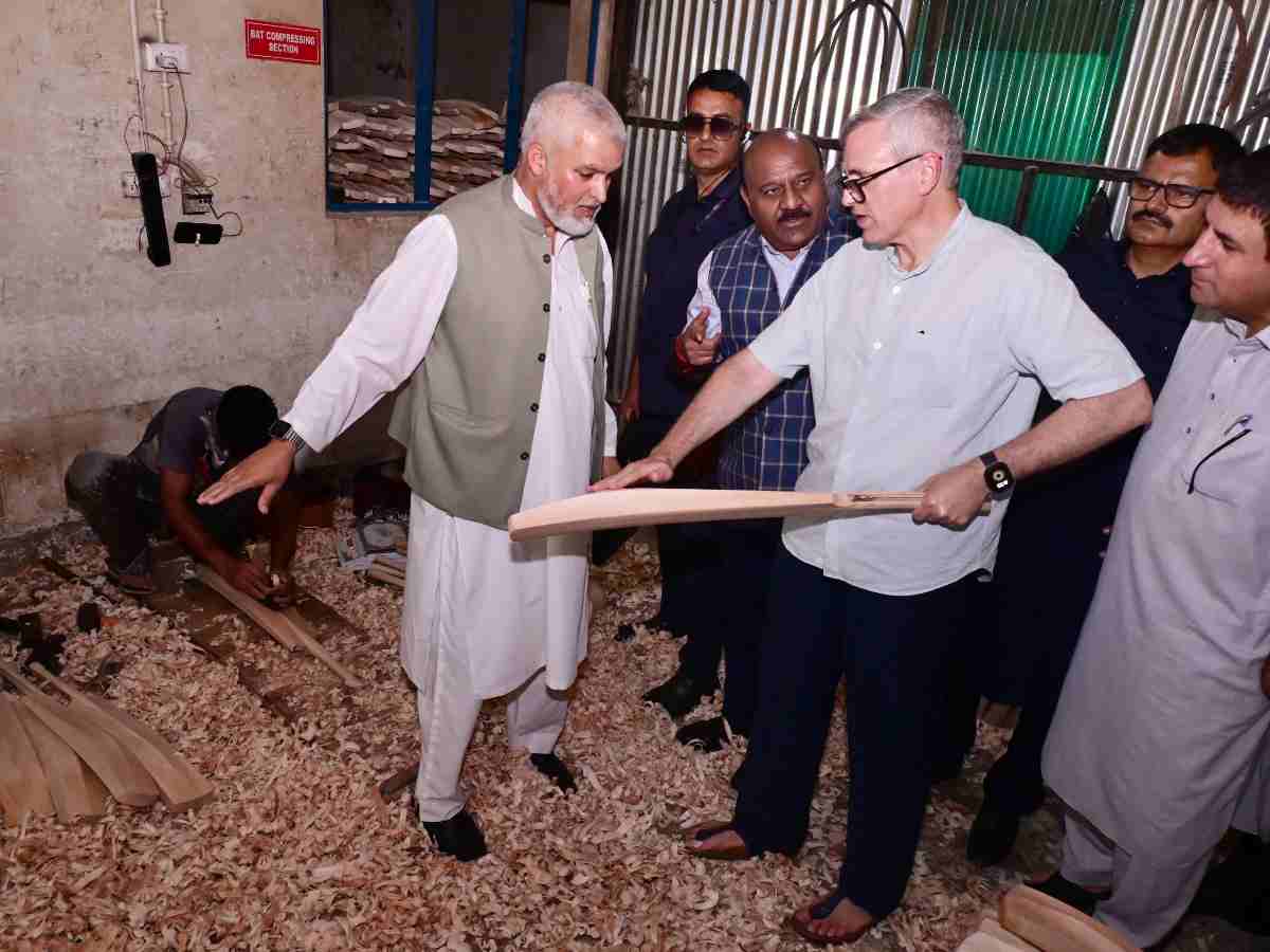 Omar Assures Full Support to Kashmir Cricket Bat Industry