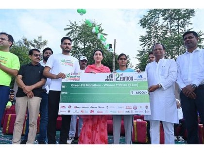 Business News | Green Fit Marathon-2025: Over 5,000 Runners Participate, Deputy Chief Minister Diya Kumari Flags Off the Event
