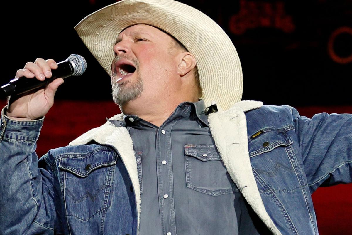 Garth Brooks Adds Chicago Concert