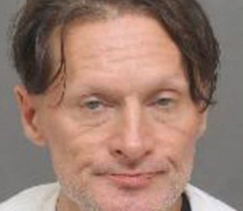 Wanted federal offender known to frequent Kingston