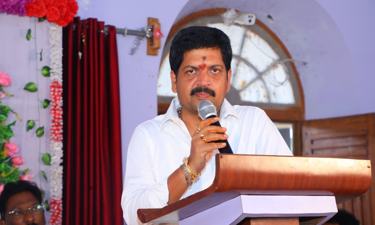 Super Six Promises a Super Hit, Says Kollu Ravindra