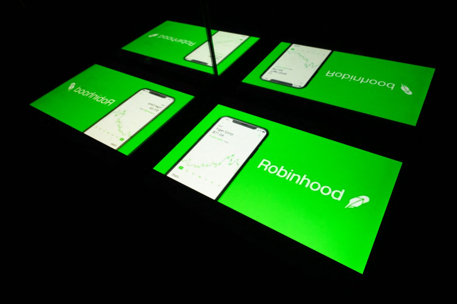 S&P 500 Gains and Losses Today: Robinhood and Western Digital Surge; Vistra Stock Slides