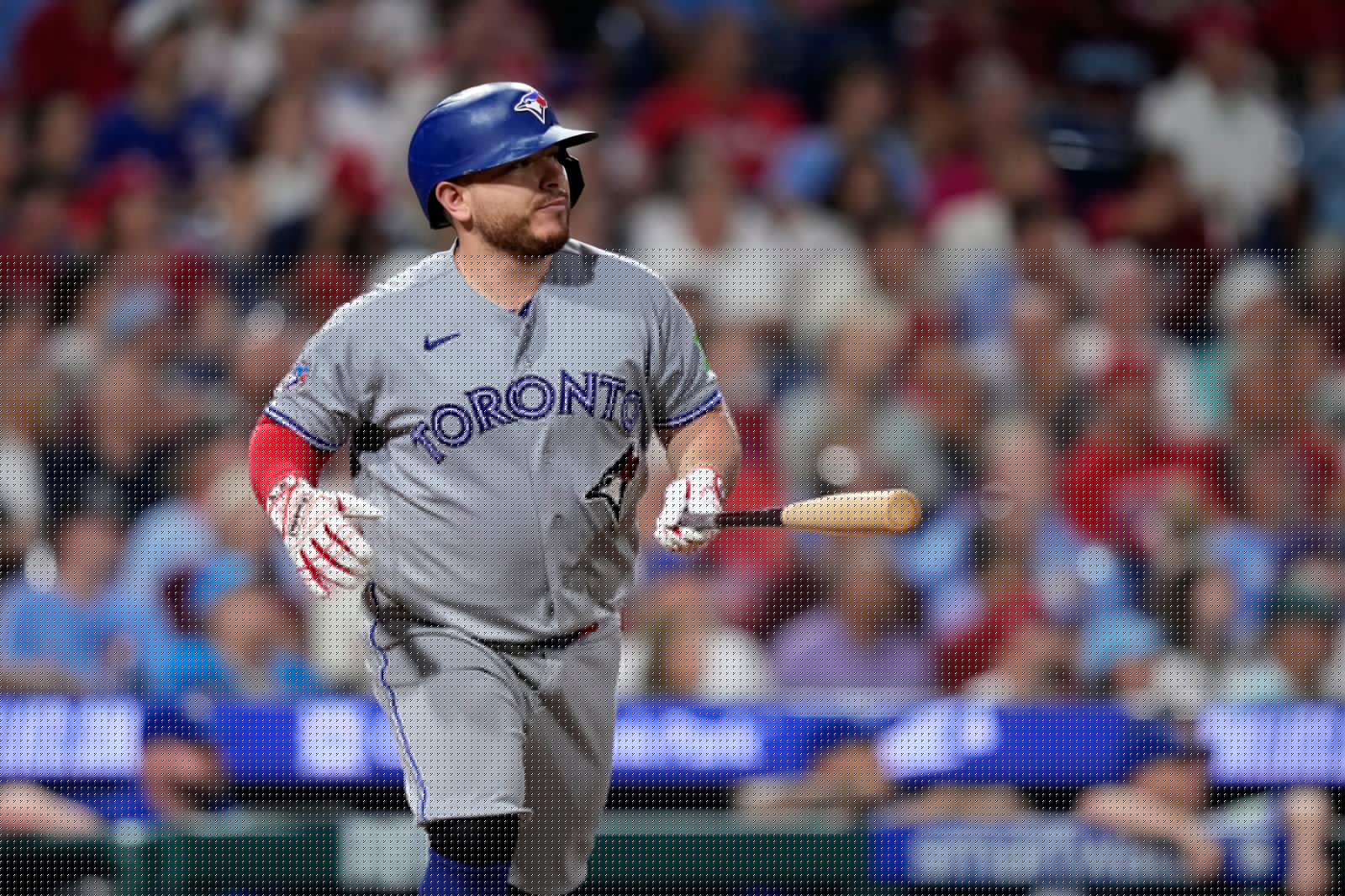 Rogers escapes 2 bases-loaded jams in the ninth to seal Blue Jays’ 5-4 win over Phillies