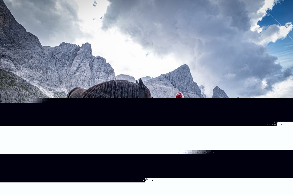 “Le Dolomiti. Sono pietre o sono nuvole? Sono vere oppure è un sogno?” Dino Buzzati