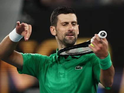 Djokovic eyes semi-final nemesis Sinner