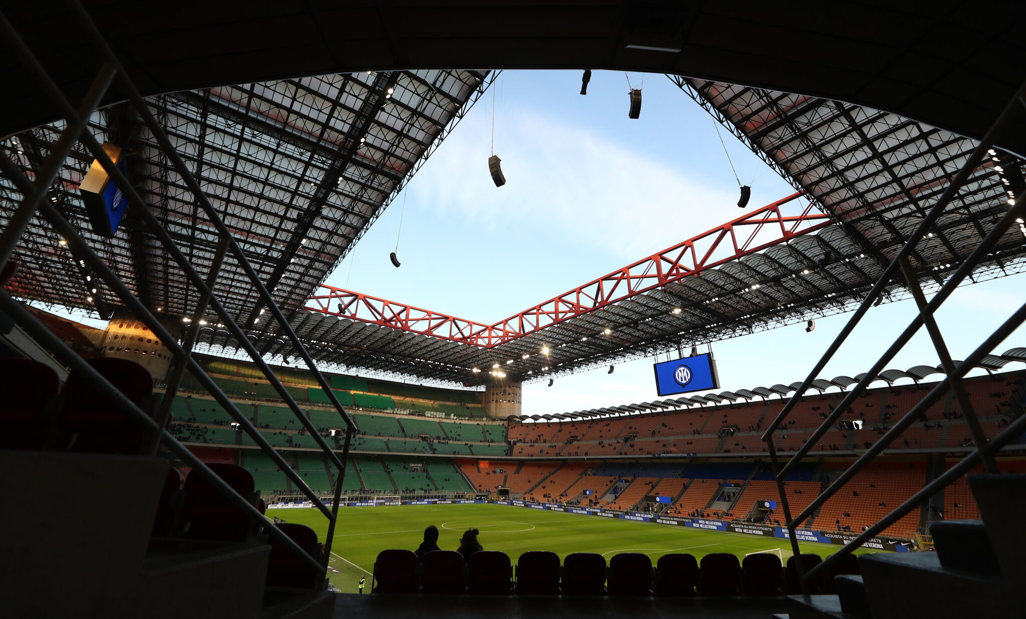 Nuovo Stadio Inter: Affare Privato o Beneficio Pubblico?