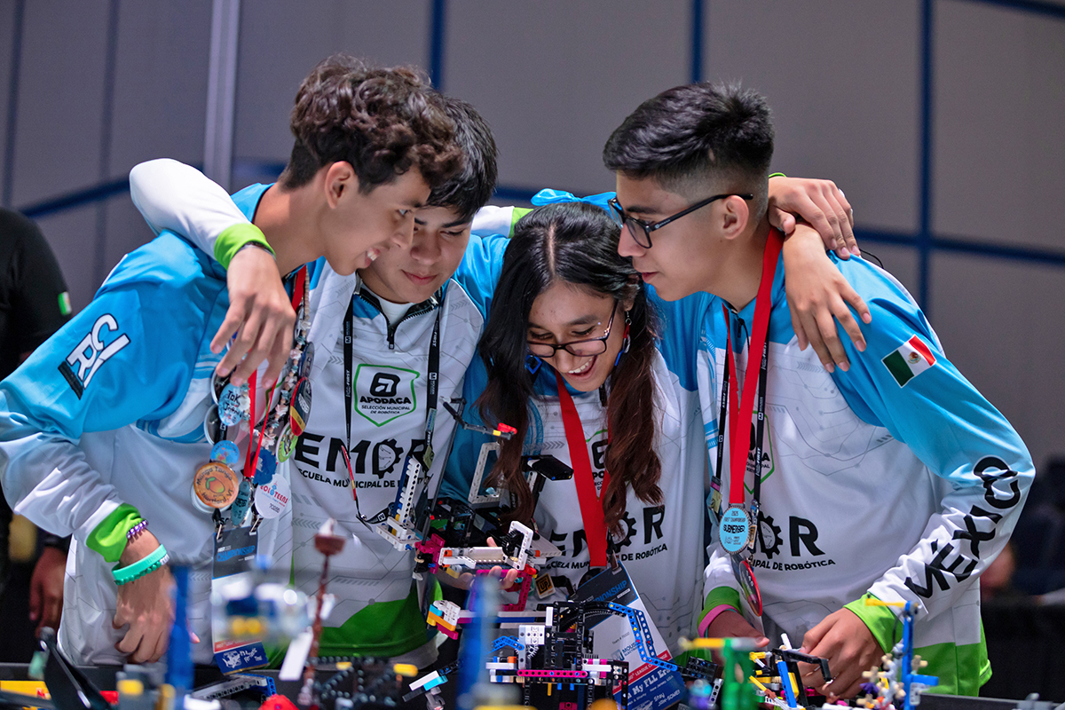 NIU Seeks Volunteers for Statewide FIRST Tech Challenge Championship