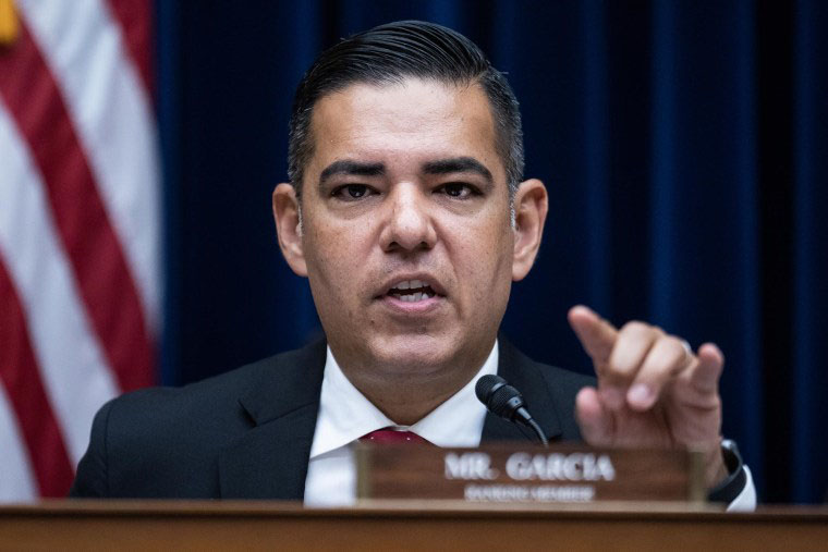 US lawmaker asks Vitol, Trafigura about Venezuela oil deals