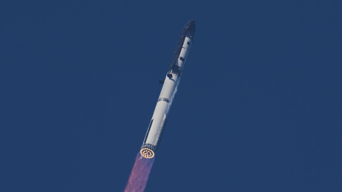 Pendapatan SpaceX Melambung 92%