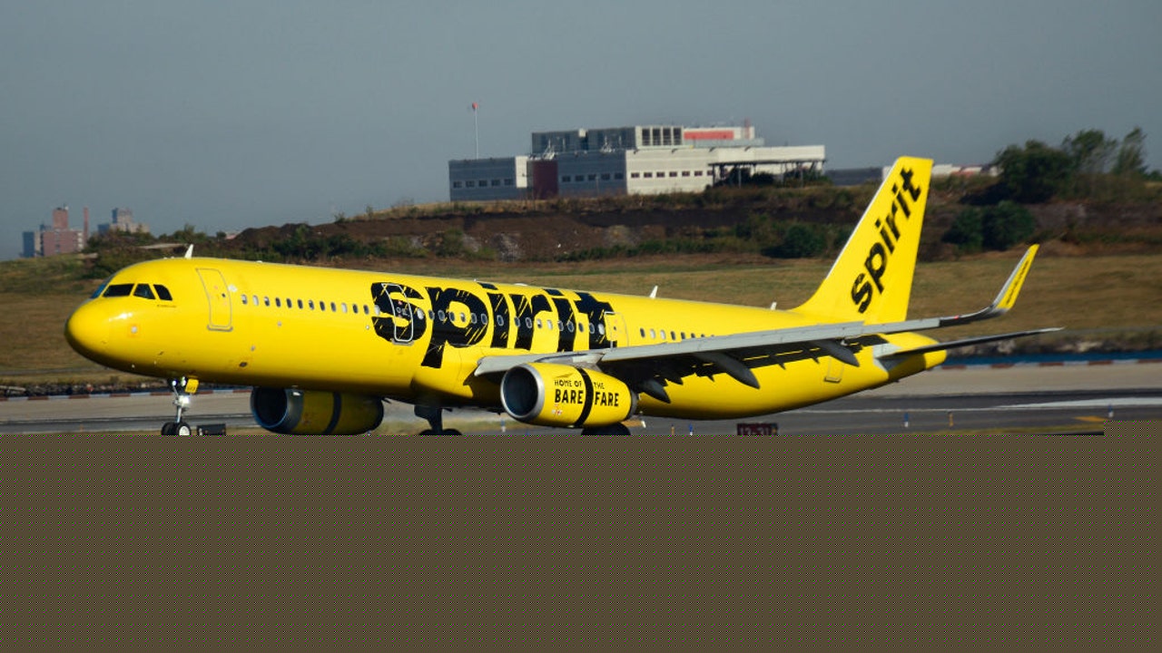 Spirit Airlines furloughing 1,800 flight attendants just before Christmas travel season