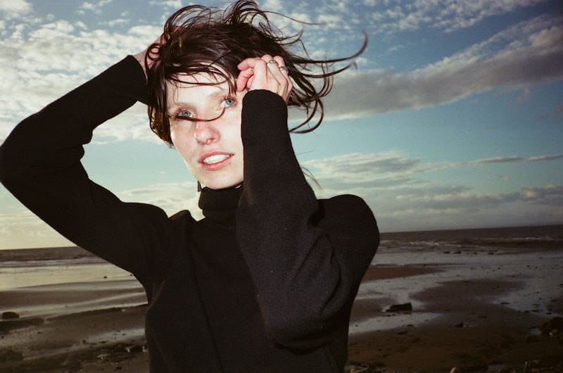 Clara Mann Announces New Album ‘Wishbone’