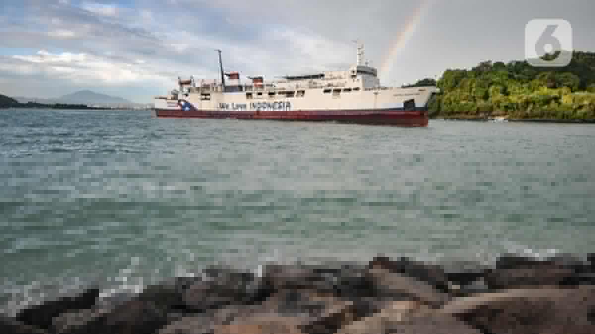 Pemuda Lompat dari Kapal di Pelayaran Merak - Bakauheni