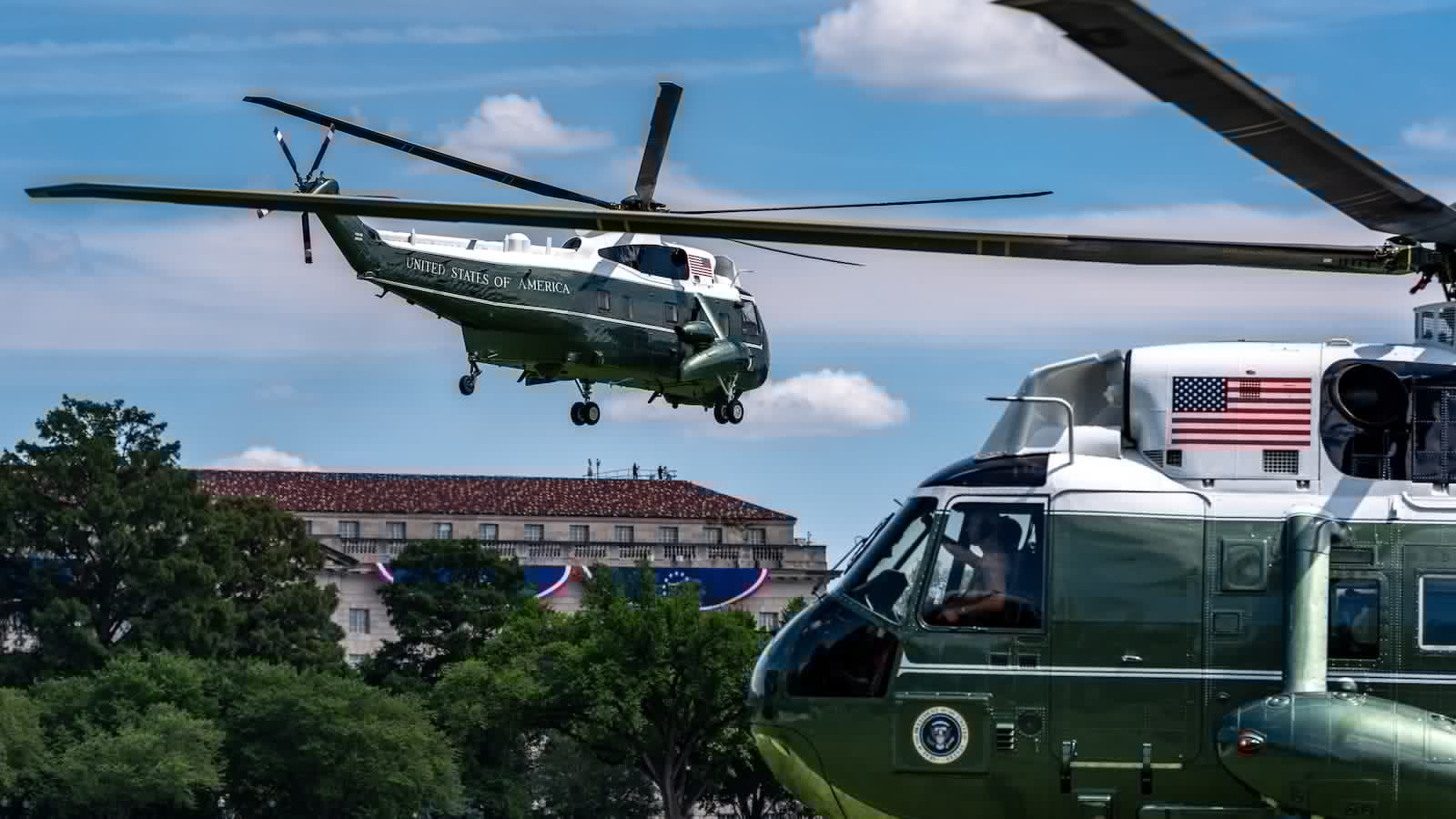 FAA investigating why plane was allowed to take off as Trump's helicopter approached