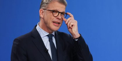 German prosecutors’ raid on Deutsche Bank hurts the lender’s attempts to leave its long history of compliance failures in the past