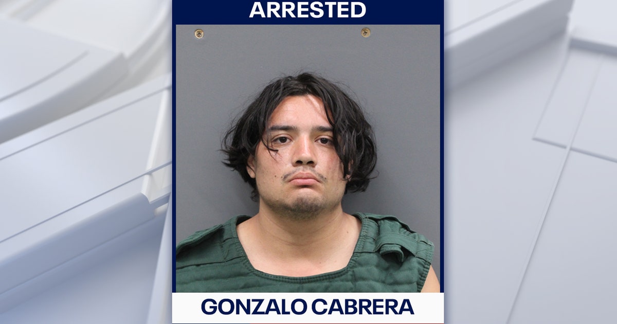 Suspected burglar accused of reaching for crowbar during fight with Hillsborough deputies: HCSO