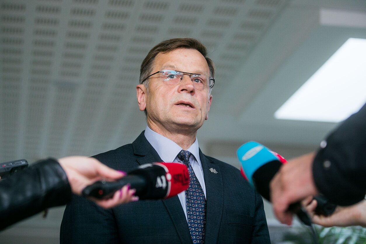Bronislovas Matelis. Remigijaus Žemaitaičio kuriami konfliktai įgauna keistoką atspalvį