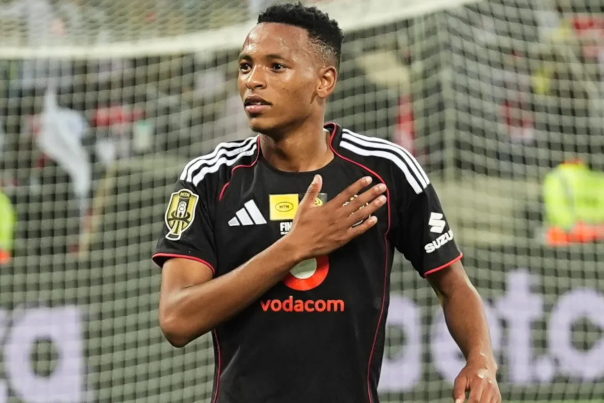 Relebohile Mofokeng banks BIG time cash at PSL Awards
