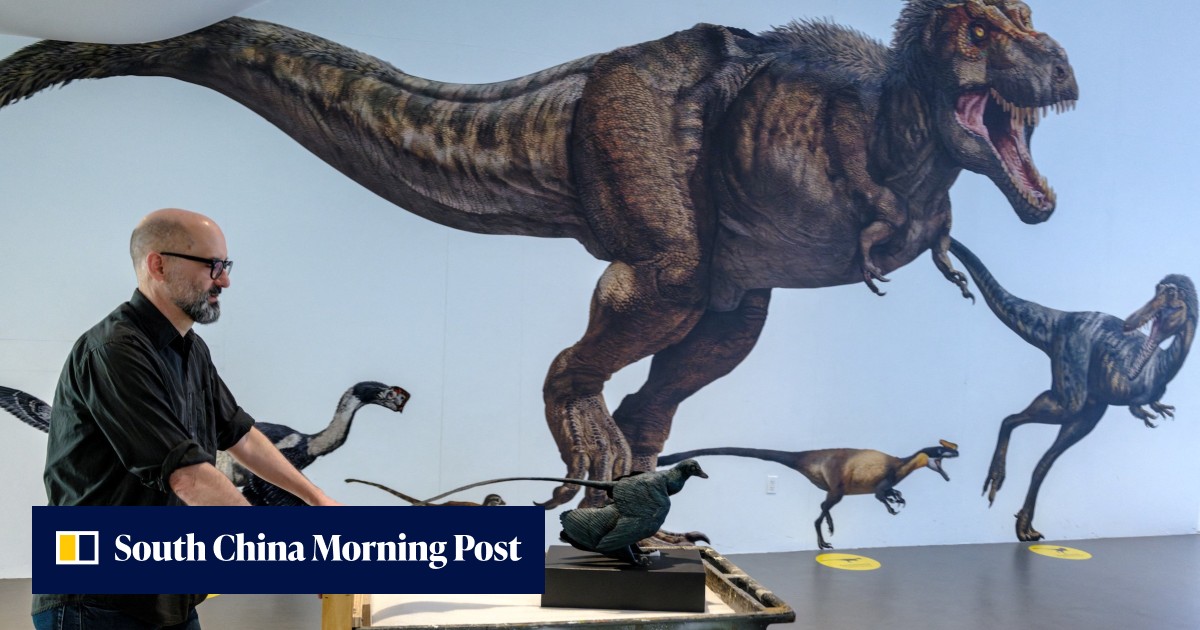 Why were there no teeny-tiny dinosaurs like we have with mammals and birds?
