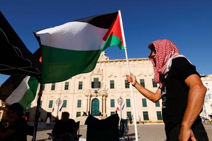 What would wider recognition of Palestine mean for Palestinians and Israel?