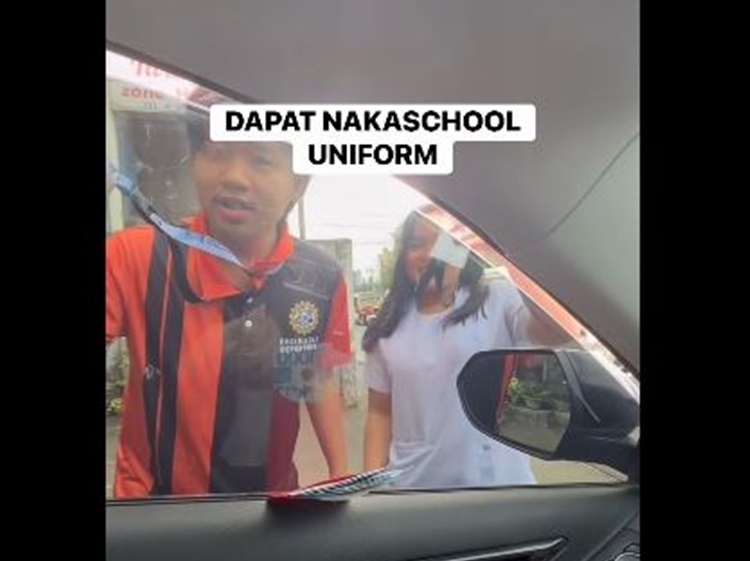 Student Left Disappointed After Being Denied Money Hunt Prize Over Uniform Issue