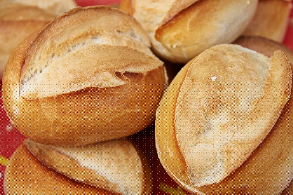 Comer pão francês todo dia faz mal? Especialista responde essa e outras dúvidas