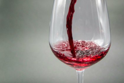 Vinul roșu, între mit și știință: Ce impact are cu adevărat asupra sănătății