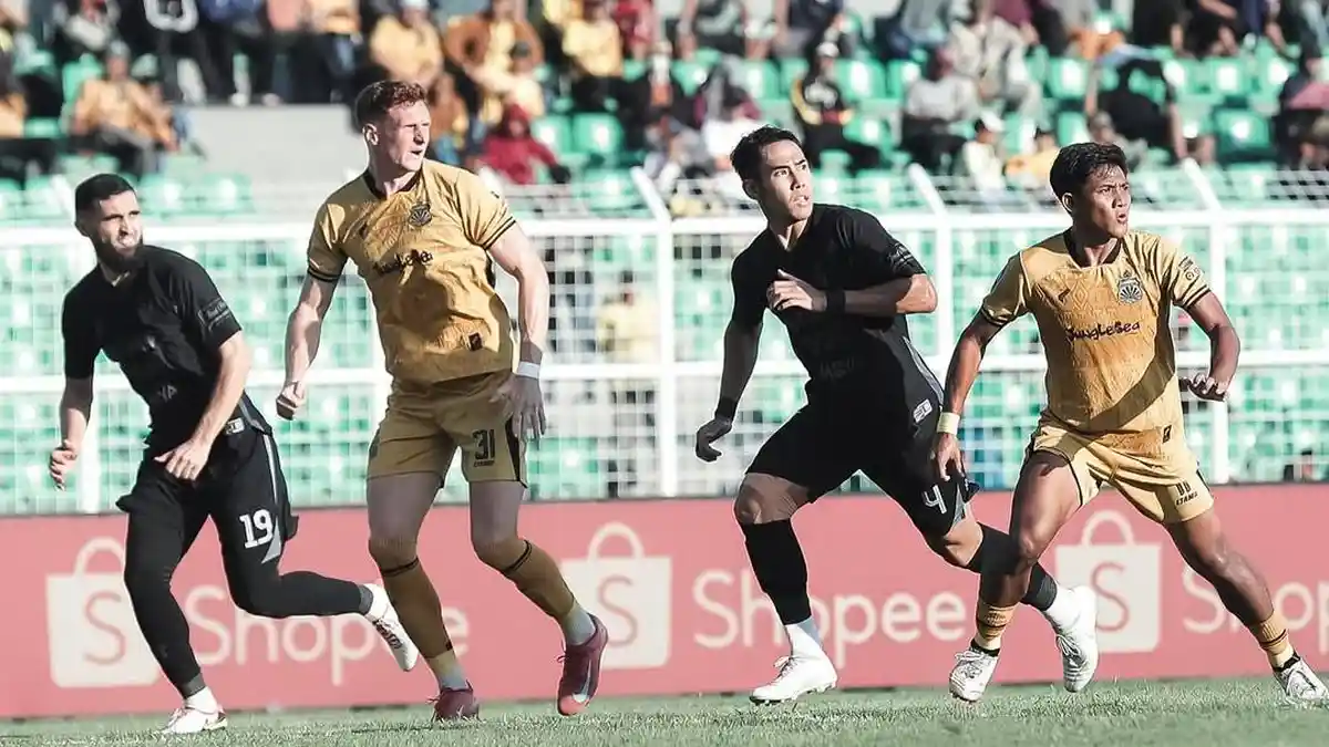 Habis Manis Sepah Dibuang: Paul Munster Out, Bhayangkara FC Depak Juru Penyelamat
