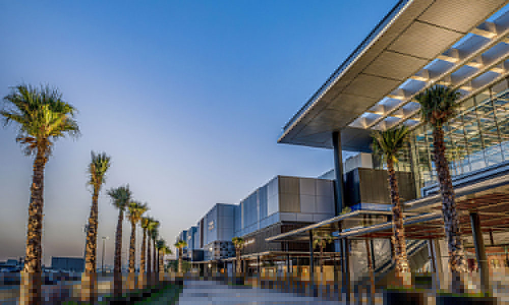 Comment on Dubai Holding Asset Management opens Nad Al Sheba Mall by cosplay etkinlikleri
