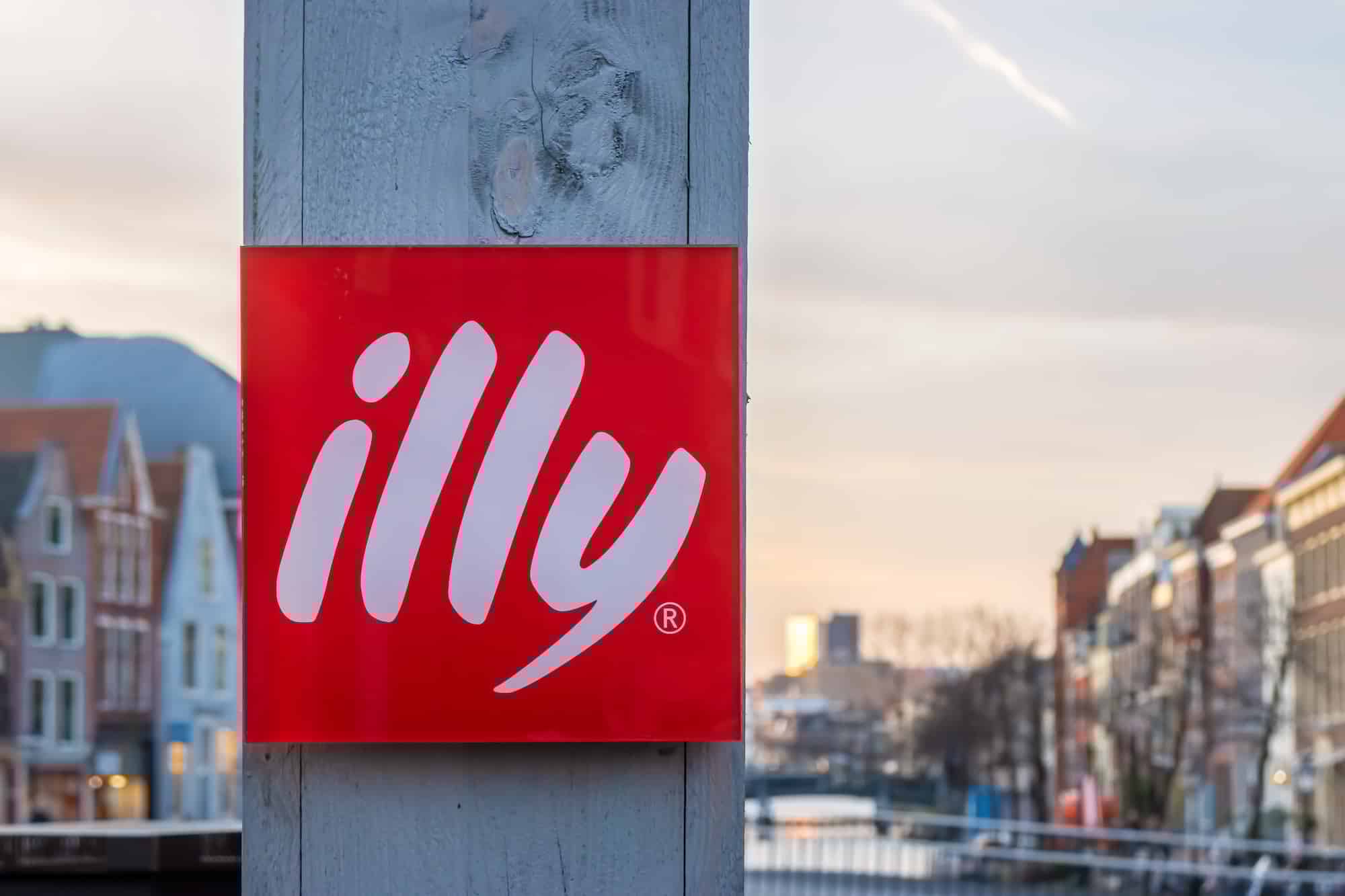 illycaffè reports record revenue growth