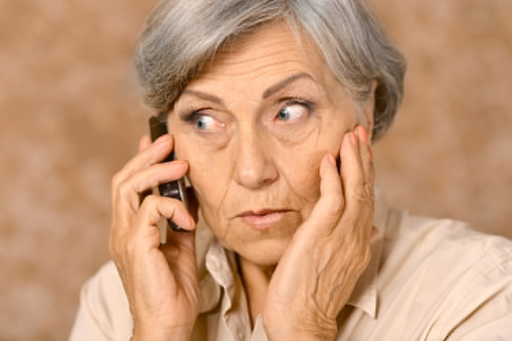 Gullible mother falls for voice cloning scam even though her son would obviously never call
