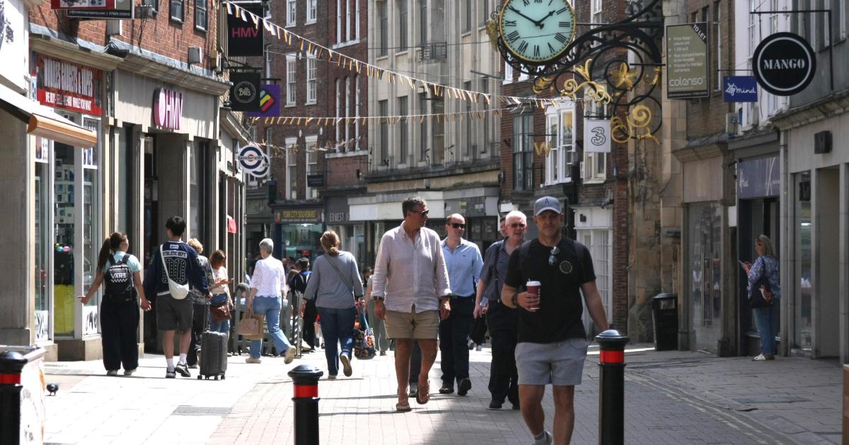 Highs of 31C forecast for York as heat health alert issued