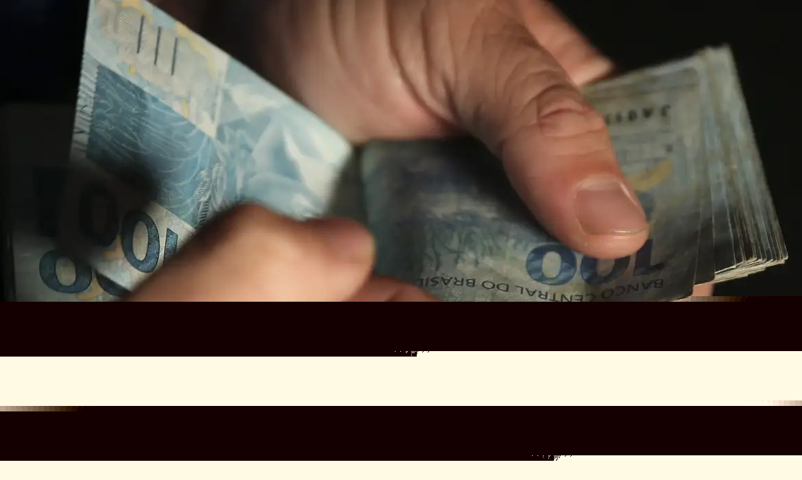 Inflação desacelera a 0,07% em julho e fica abaixo do teto da meta