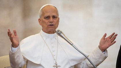 Pope Leo XIV urges men not to fall for AI 'girlfriends'