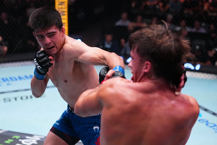 UFC Vegas 120: Ty Miller Lands At Will, Puts Away Billy Ray Goff
