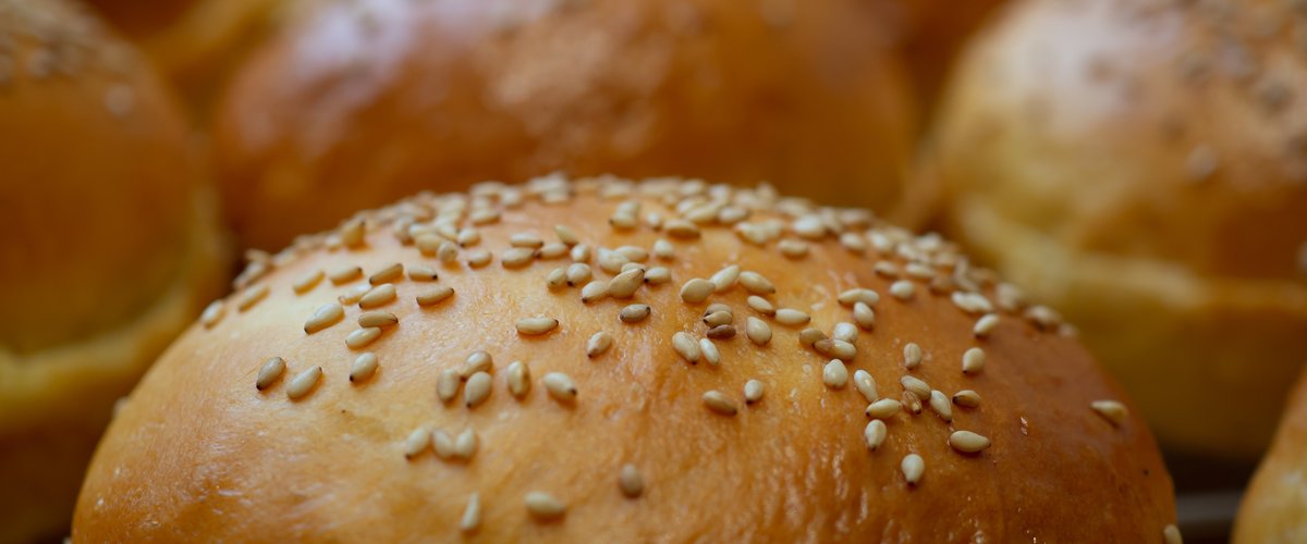 Incendies dans le sud de la France : fondée par deux Youtubeurs, cette chaîne de burgers offre un repas aux pompiers à Toulouse