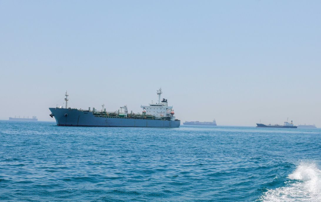 Fonti WSJ “Gli Usa sparano a una nave che tentava di forzare il blocco navale”