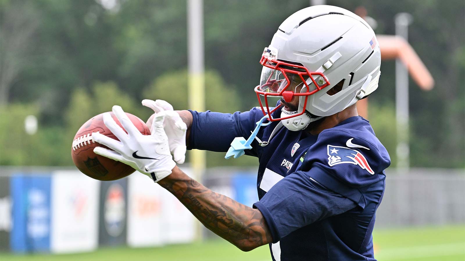 Patriots’ Carlton Davis gets positive update after managing hamstring injury