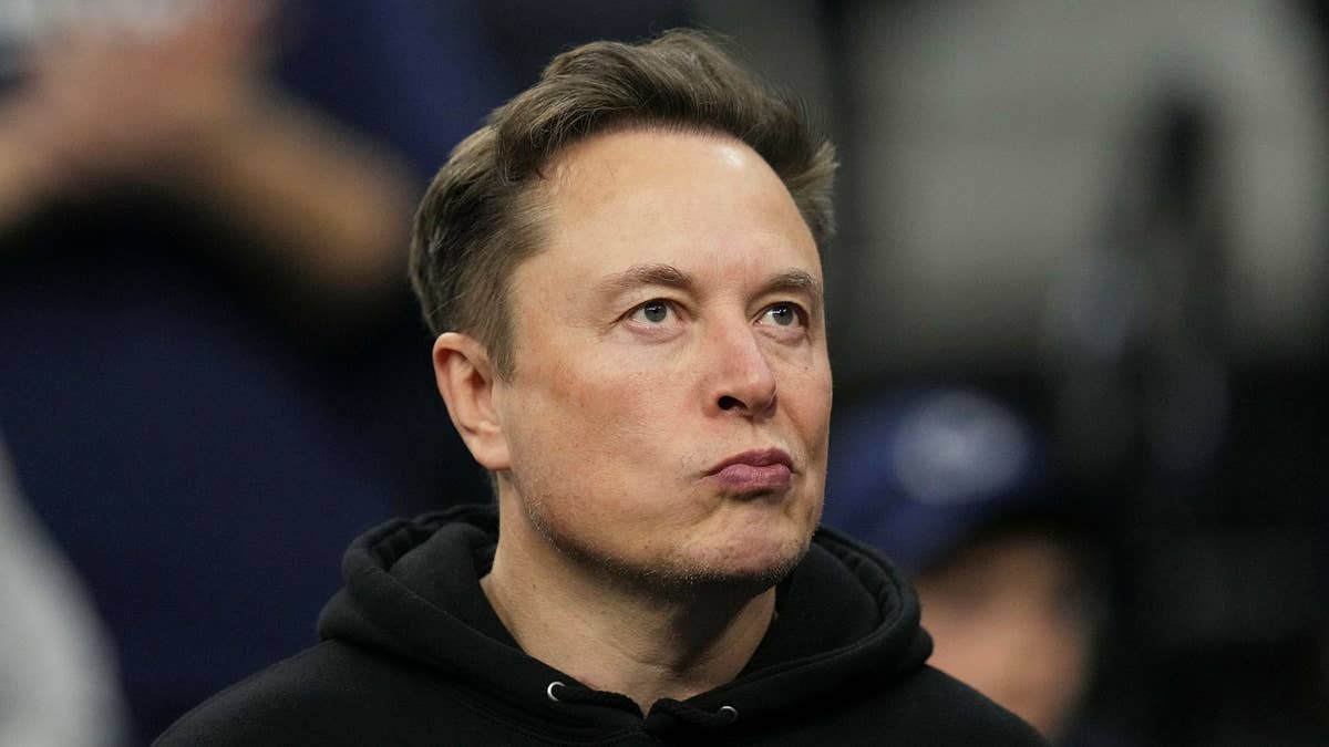 Tesla slutar tillverka två bilmodeller