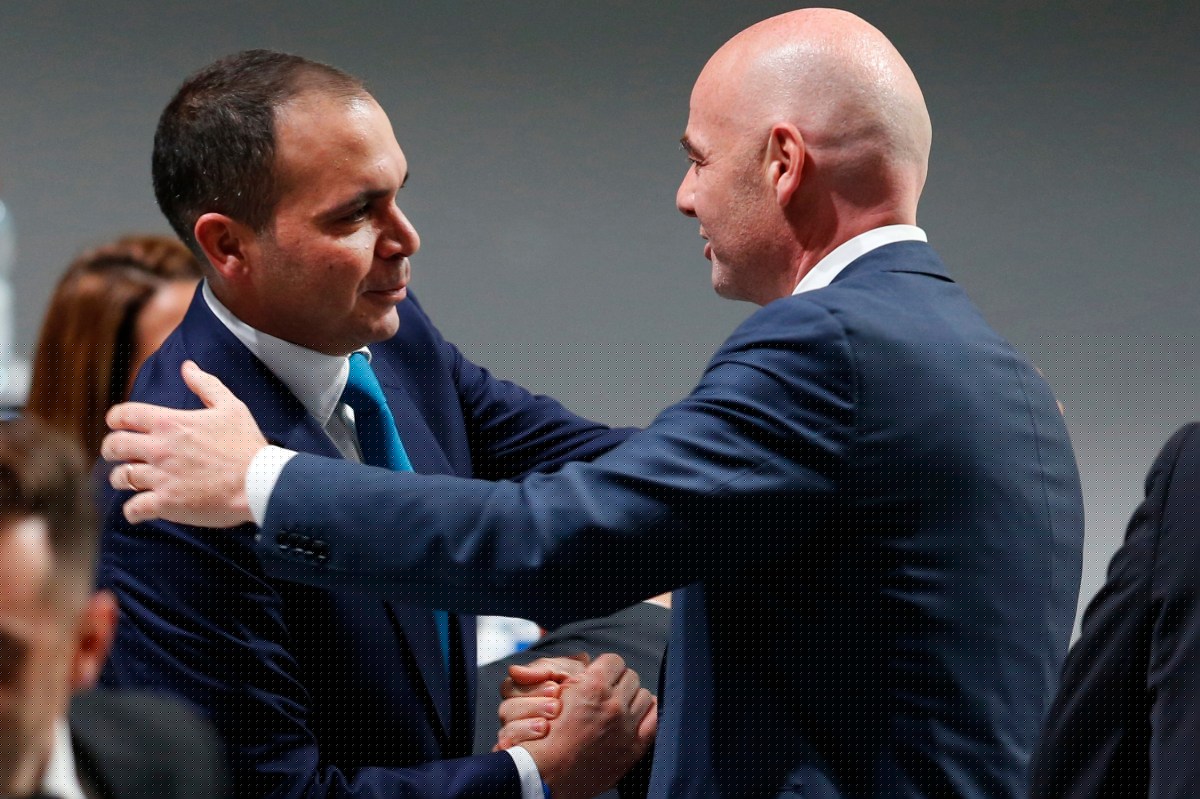 Infantino habría ofrecido la final del Mundial 2030 a Marruecos a cambio de apoyos