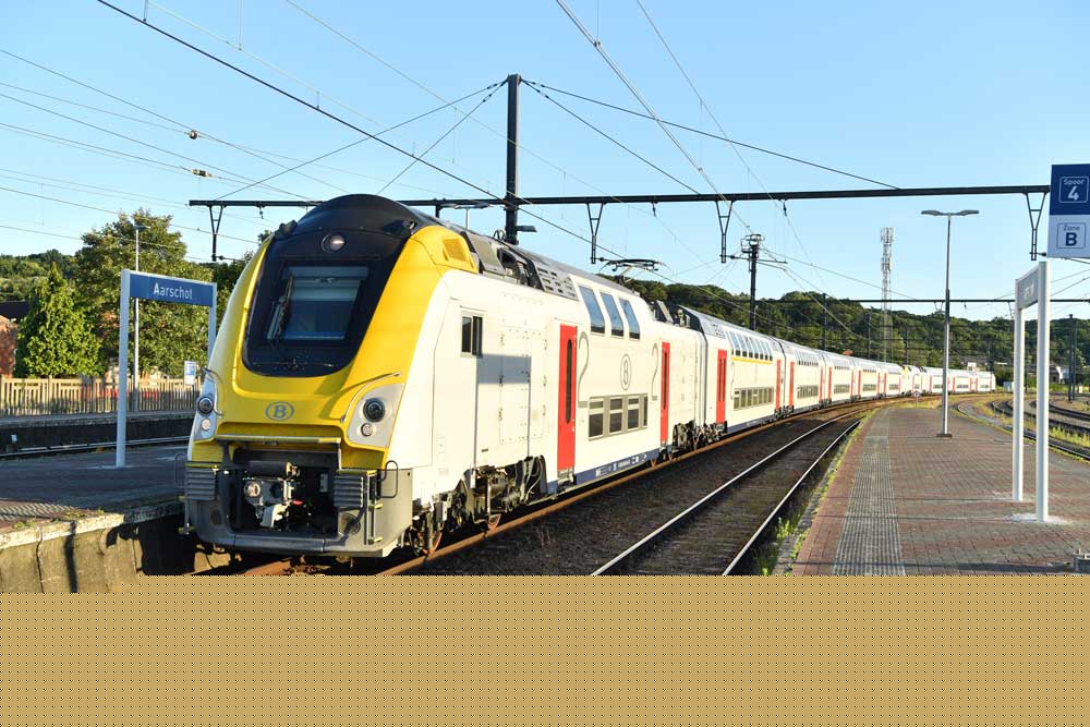 Belgium: Double-deck power cars enter service